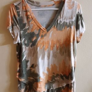 Latched mama boyfriend tee tie dye
